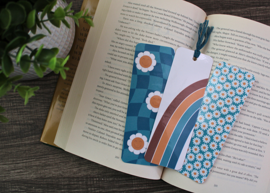 Smiley Daisy Bookmark Set